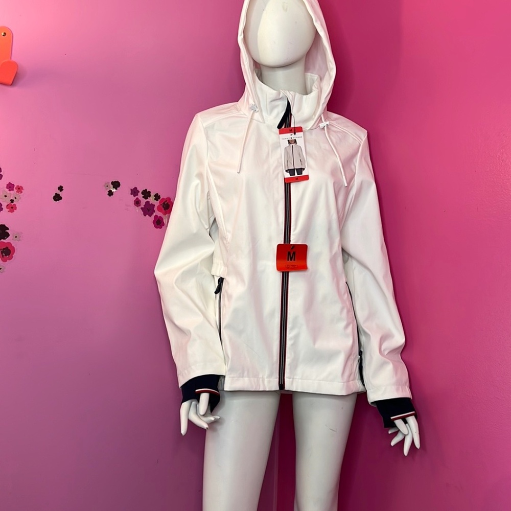 Tommy Hilfiger Ladies' Lightweight Windbreaker for white size medium